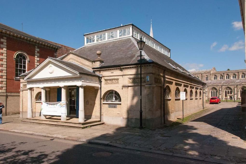 Meddlars A Historic Cottage On The Countryside Edge Of A Vibrant Market Town Hadleigh  Exterior photo